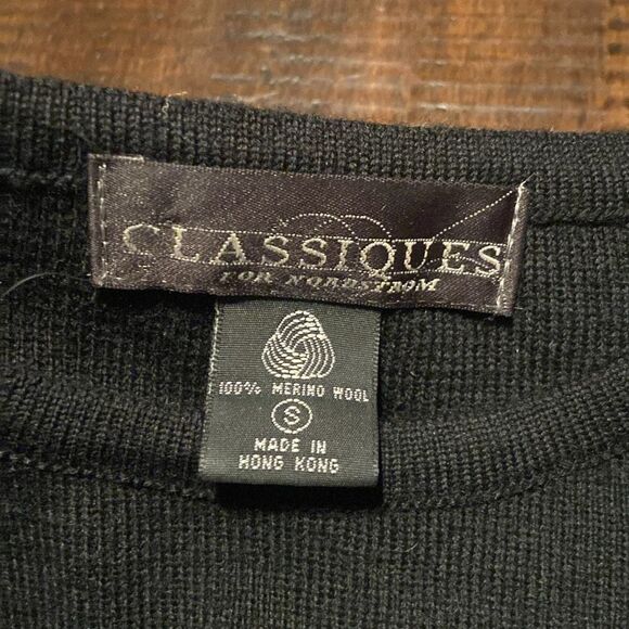 Vintage ladies Classiques for Nordstrom 100% Merino Wool Sweater small - Picture 3 of 6